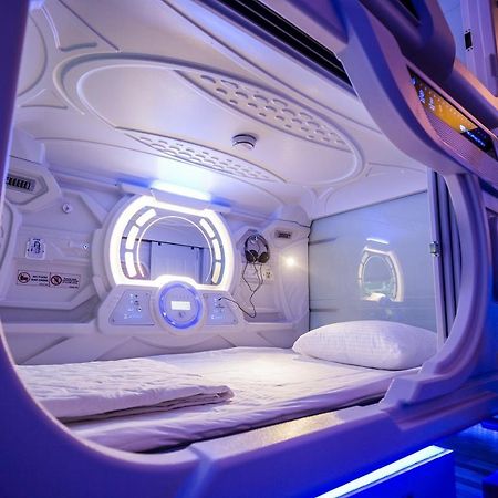 The Capsule Hotel 可倫坡 外观 照片
