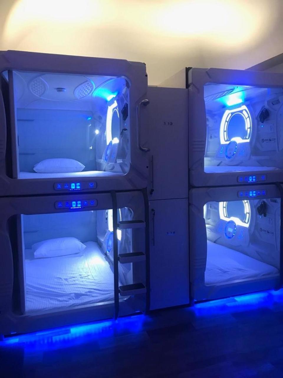 The Capsule Hotel 可倫坡 外观 照片