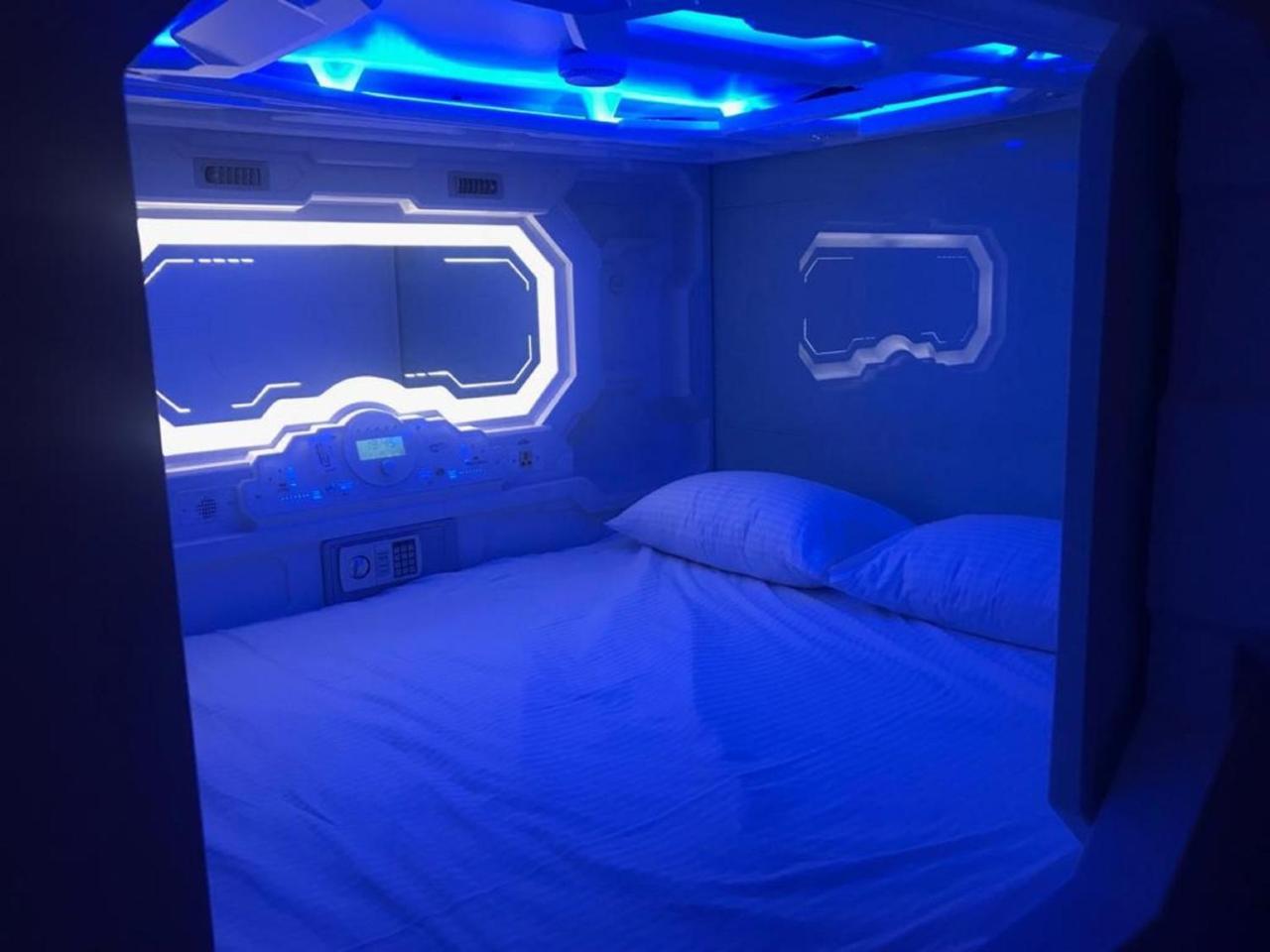 The Capsule Hotel 可倫坡 外观 照片