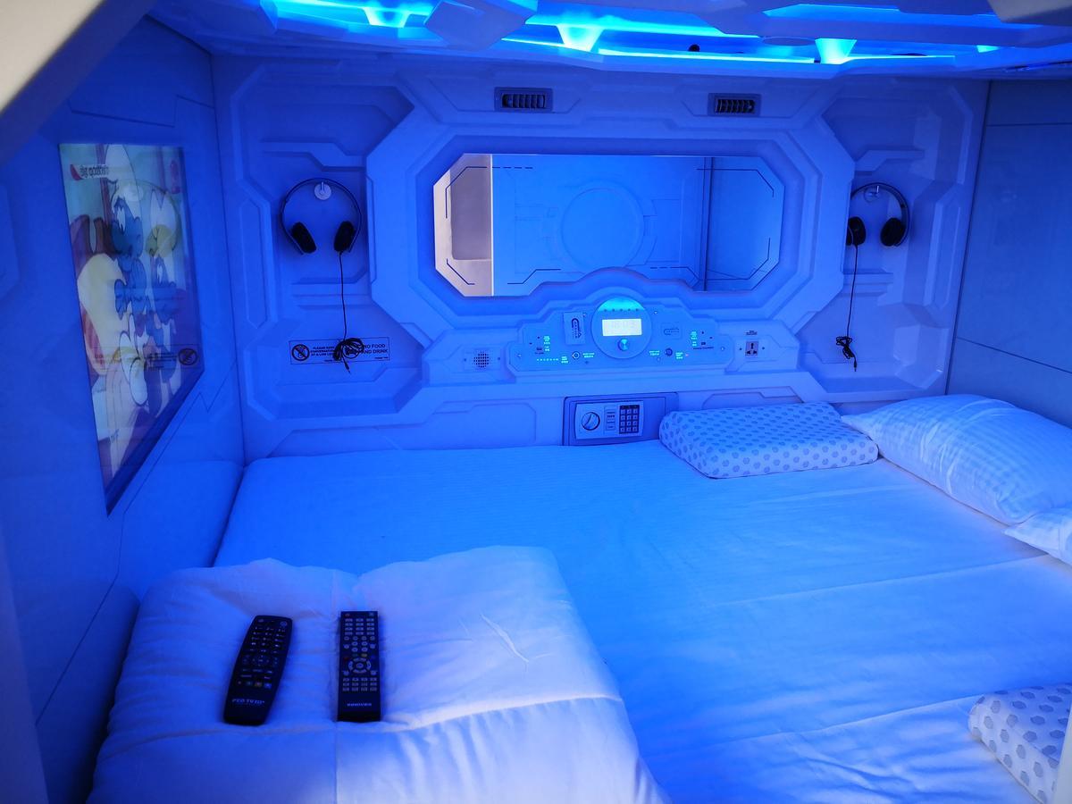 The Capsule Hotel 可倫坡 外观 照片