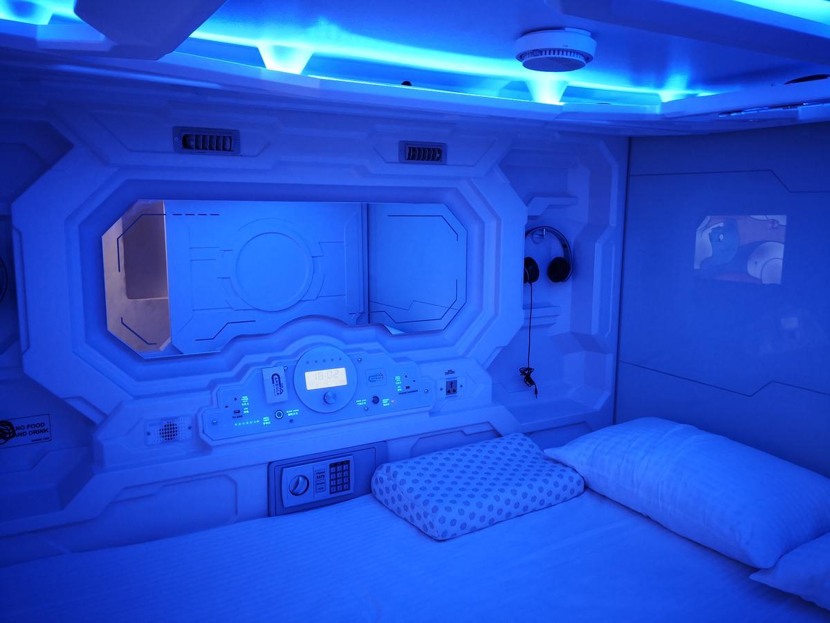The Capsule Hotel 可倫坡 外观 照片