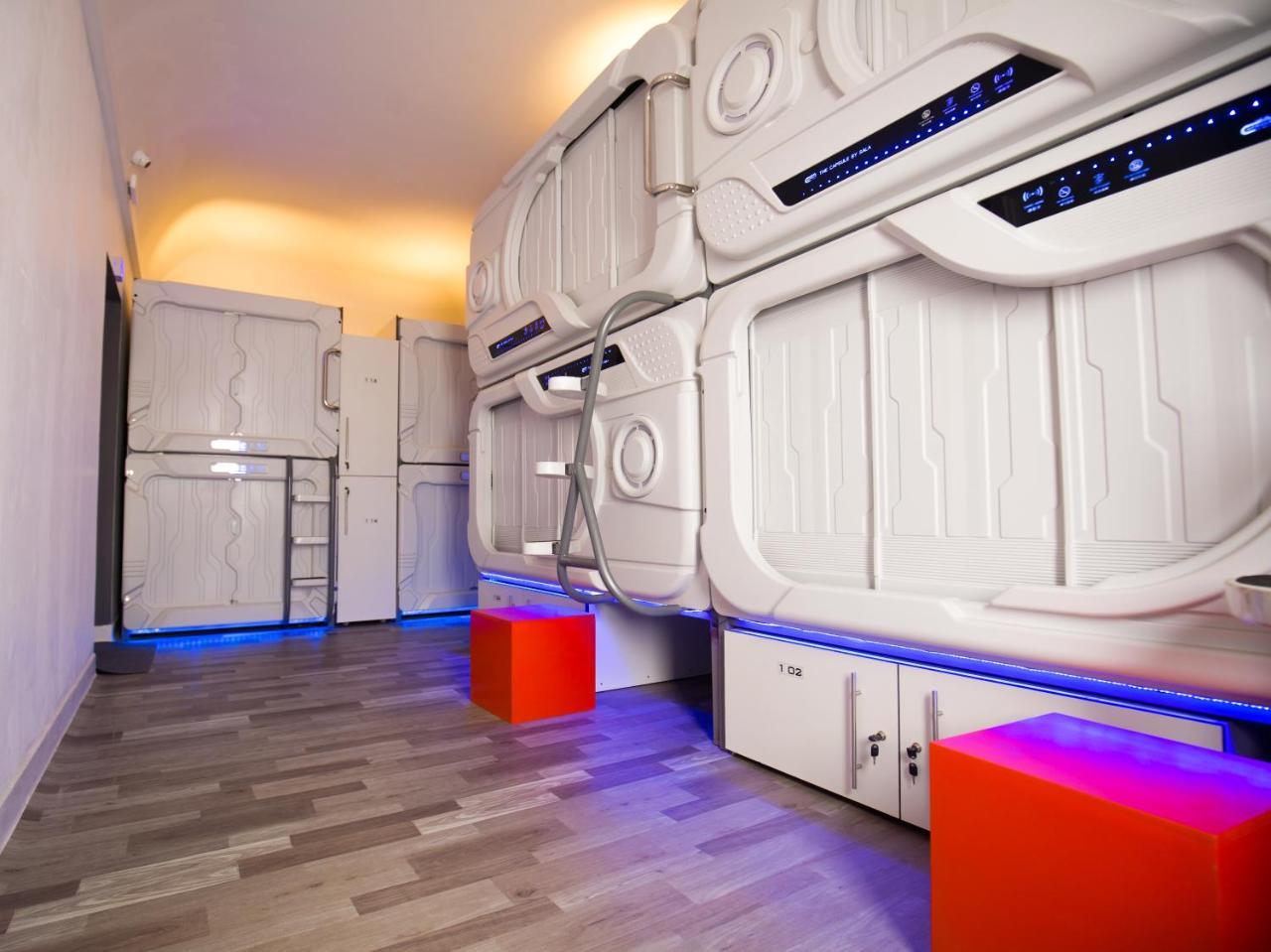 The Capsule Hotel 可倫坡 外观 照片